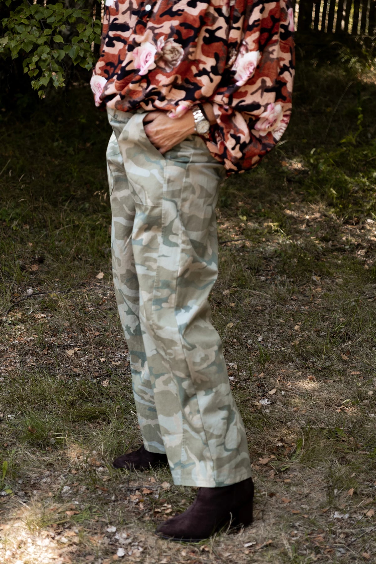 Box Mood Barrel Pants - Camo